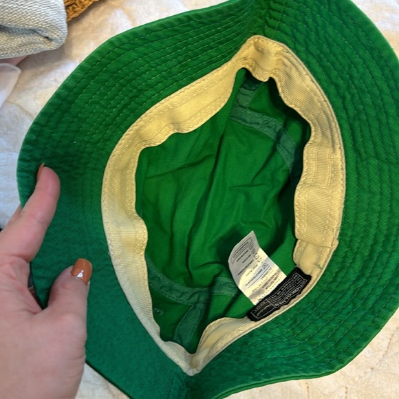 Bucket hat - Picture 2 of 2